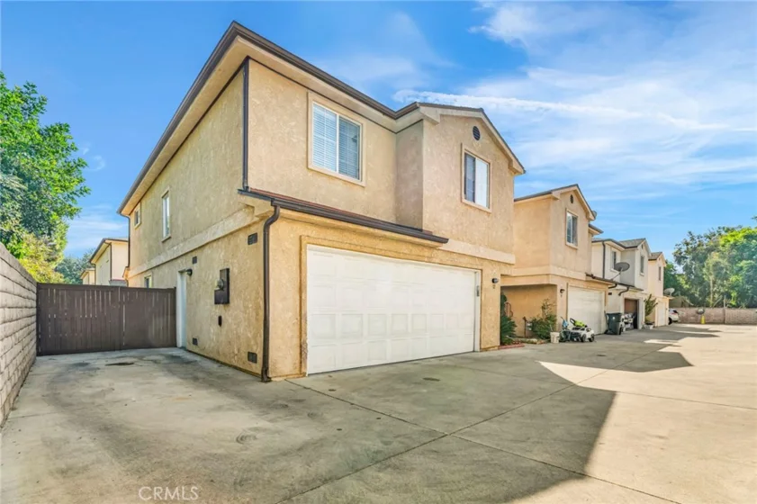 9155 Cedros Avenue #12 photo 2