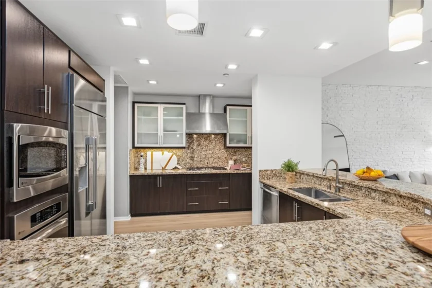 21 Gramercy #220 photo 10