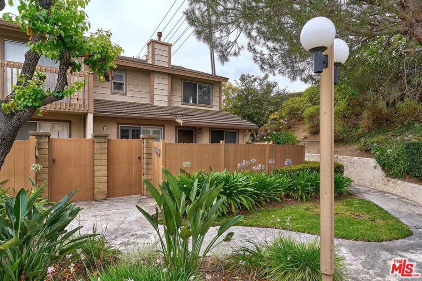 1575 Avenida Selva #204 photo 1