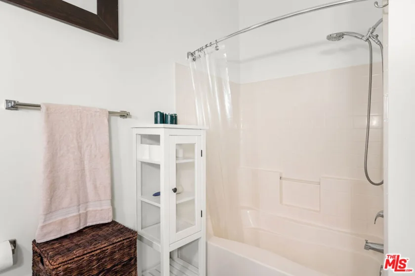 420 S San Pedro Street #410 photo 19