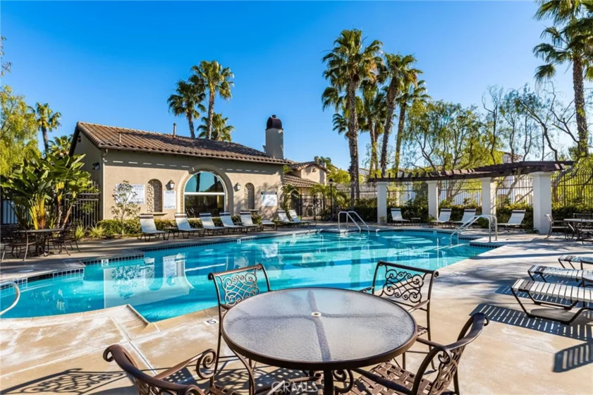 4001 Balmoral photo 56