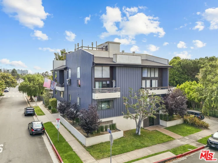 4283 Moore Street #4 photo 23