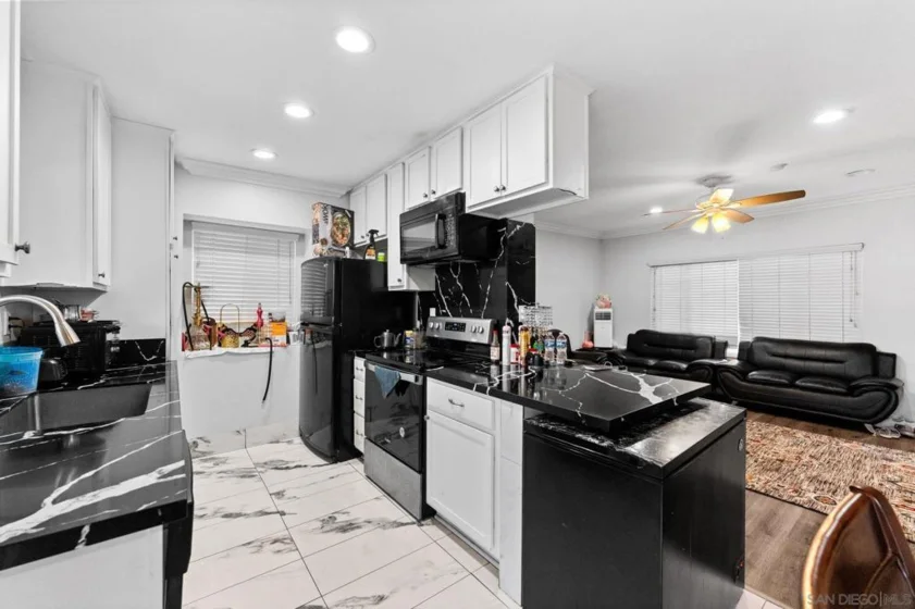 1000 Estes Street #31 photo 22