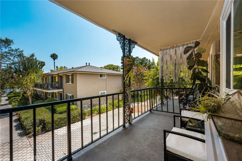 660 S Glassell #44 photo 23