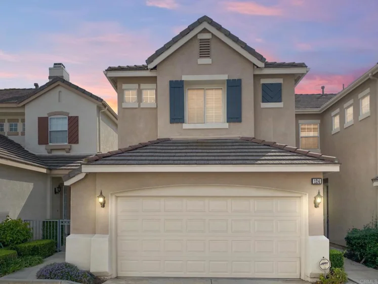 124 Seacountry Lane photo 1