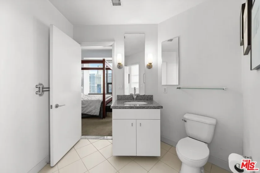 1100 Wilshire Boulevard #3508 photo 21