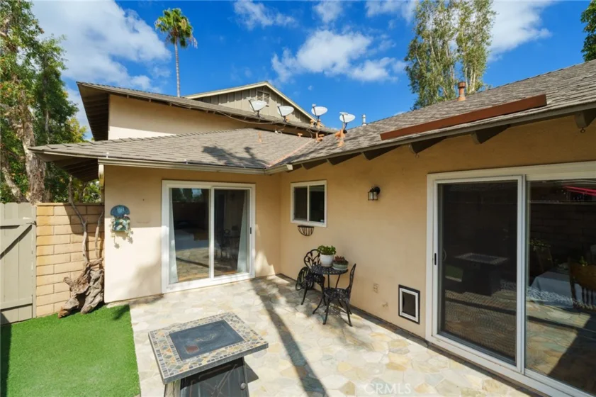 111 E Palmdale photo 41