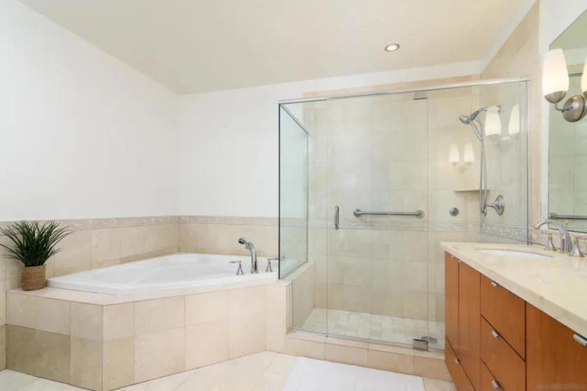 550 Front Street #1808 photo 34