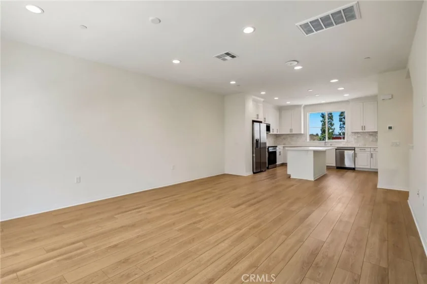 5876 Linden Ave Avenue #7 photo 9