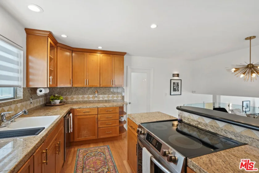 18203 Coastline Drive #4 photo 15