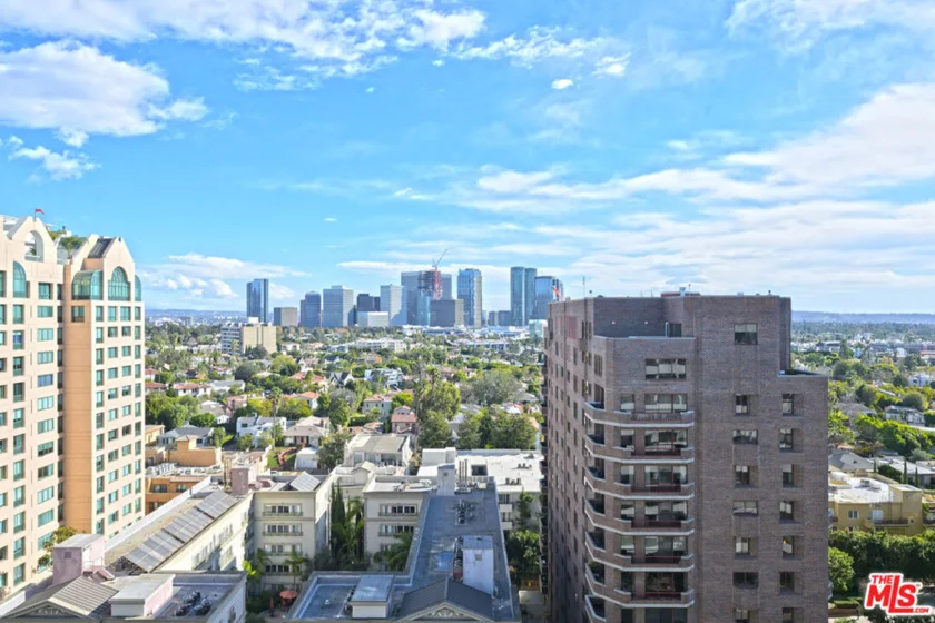 10535 Wilshire Boulevard #1803 photo 8