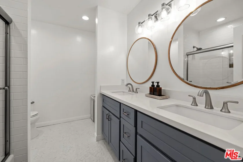 5651 Windsor Way #101 photo 14