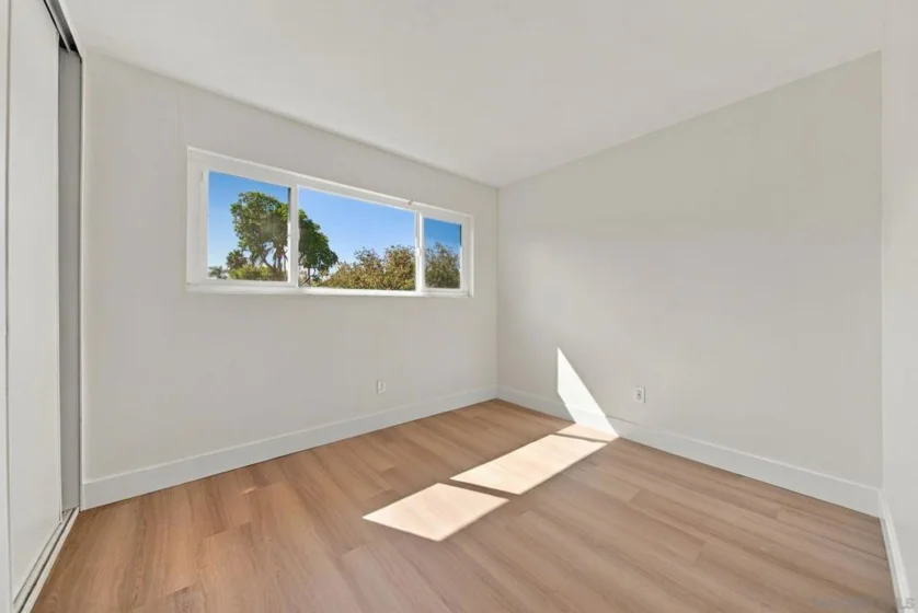 435 Woodlawn Avenue #D photo 15