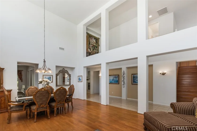 35982 Murano Street photo 5