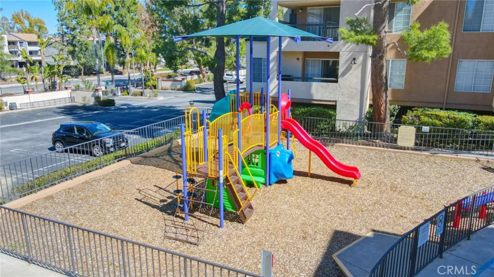 5510 Owensmouth Avenue #209 photo 21