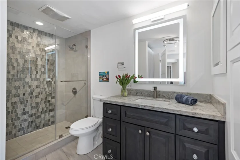 700 E Ocean Boulevard #3003 photo 14