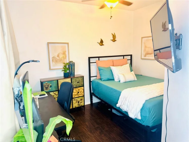 44942 Bellflower photo 30