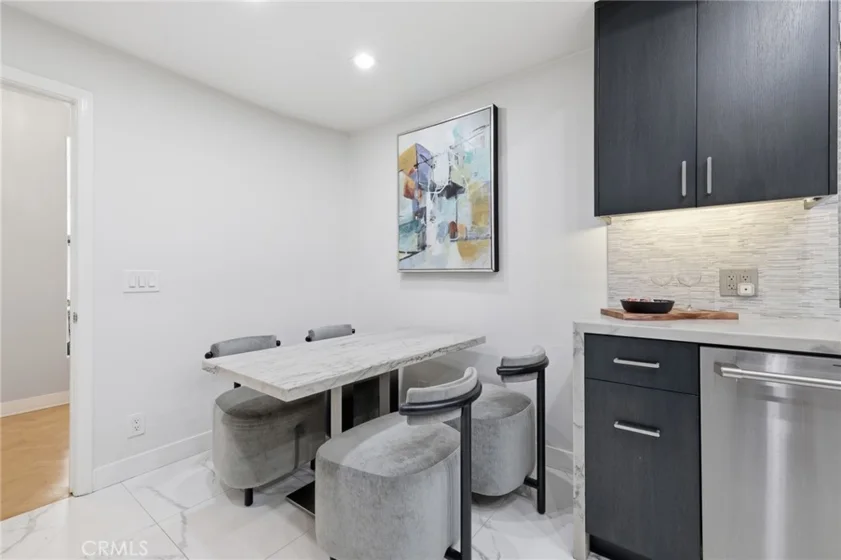 14271 Dickens Street #201 photo 15
