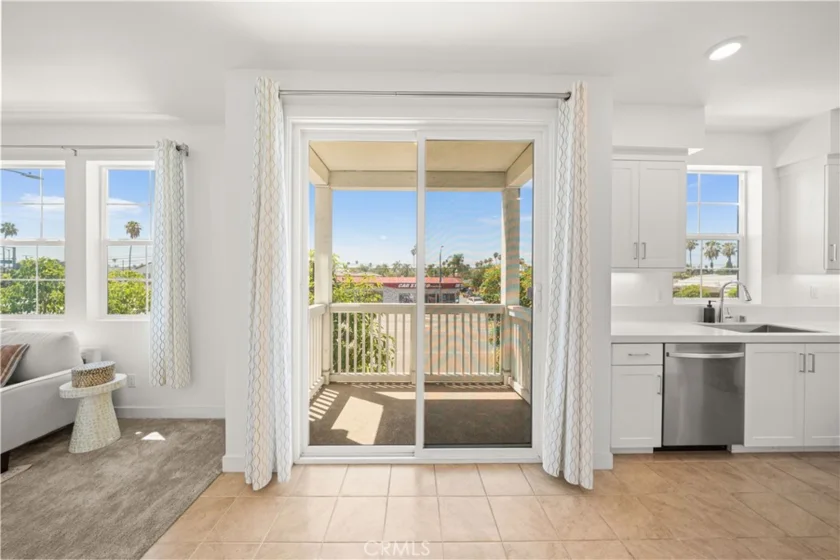 155 W La Palma Avenue #2 photo 8