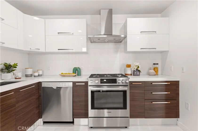 4485 Hazeltine Avenue #1 photo 6