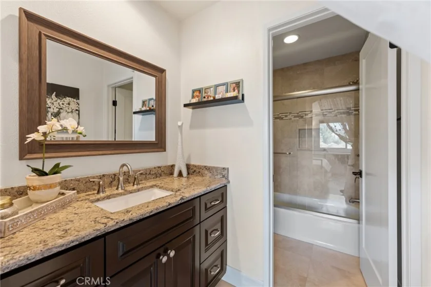 8567 E Tioga photo 24