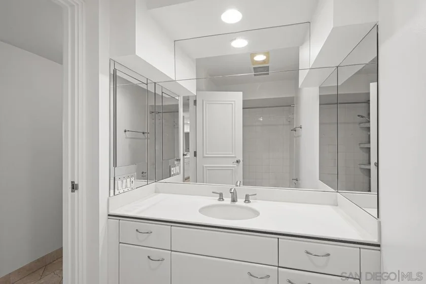 200 Harbor Drive #703 photo 20