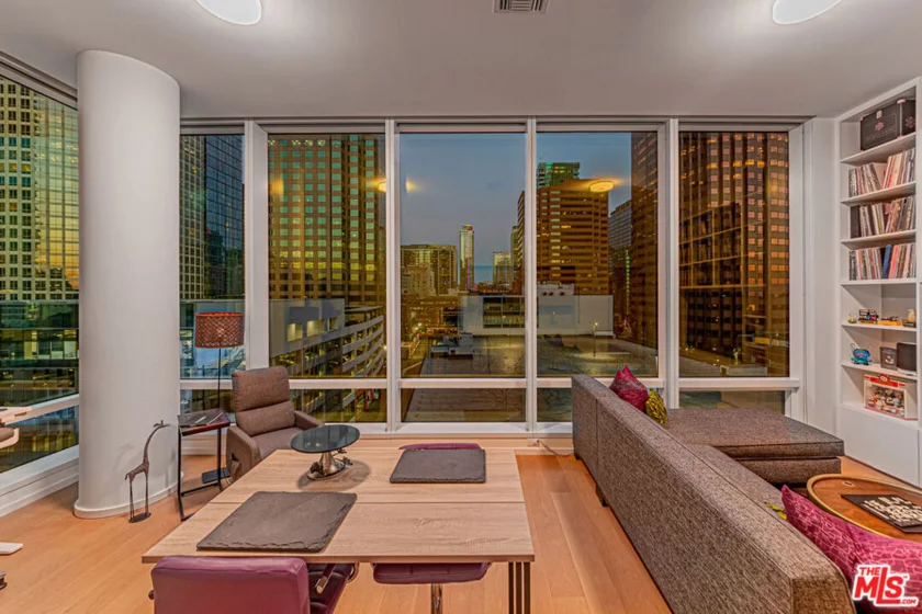 877 Francisco Street #806 photo 50