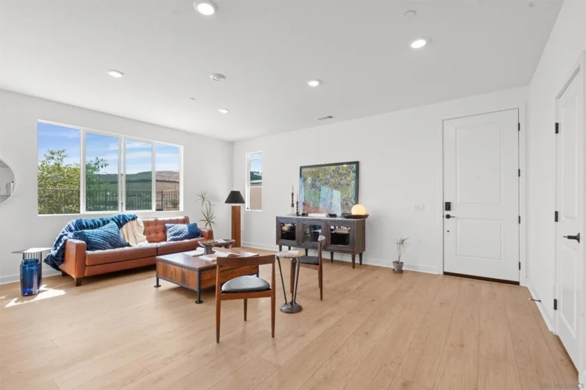 845 Hana Avenue #2 photo 3