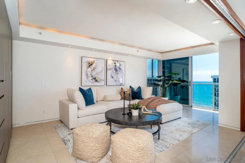 1710 Avenida Del Mundo #PH02 photo 8