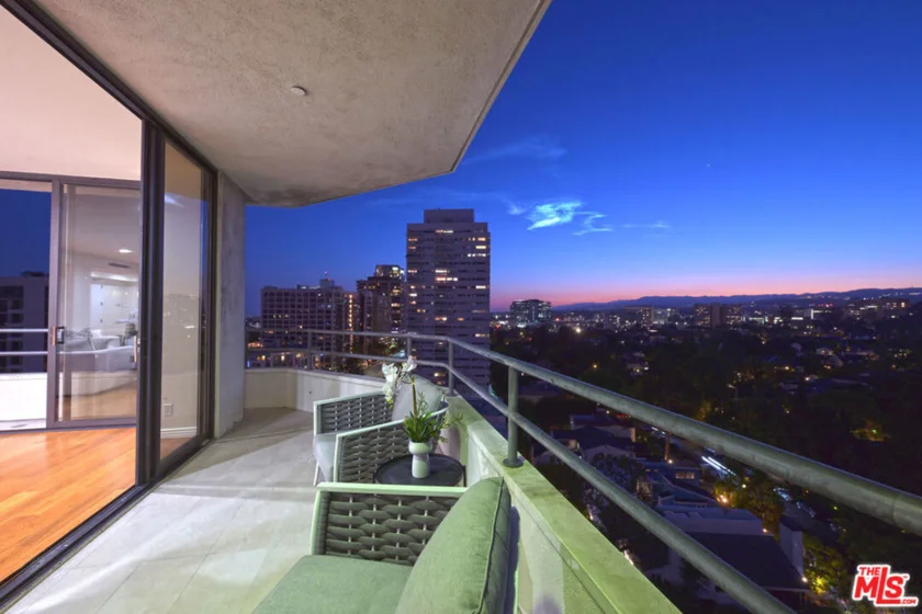 10601 Wilshire Boulevard #1404 photo 8