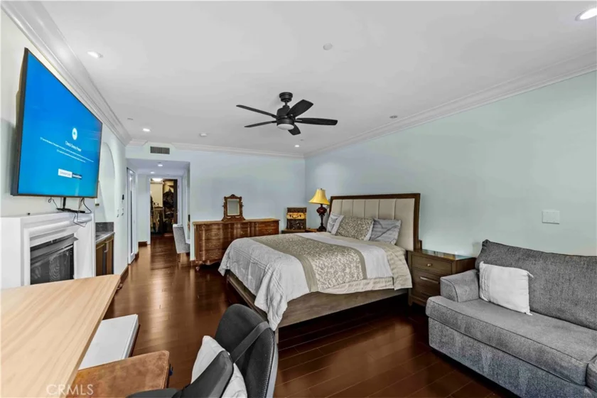 155 Cordova #204 photo 19