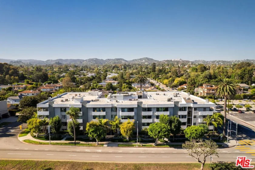 12115 San Vicente Boulevard #404 photo 24
