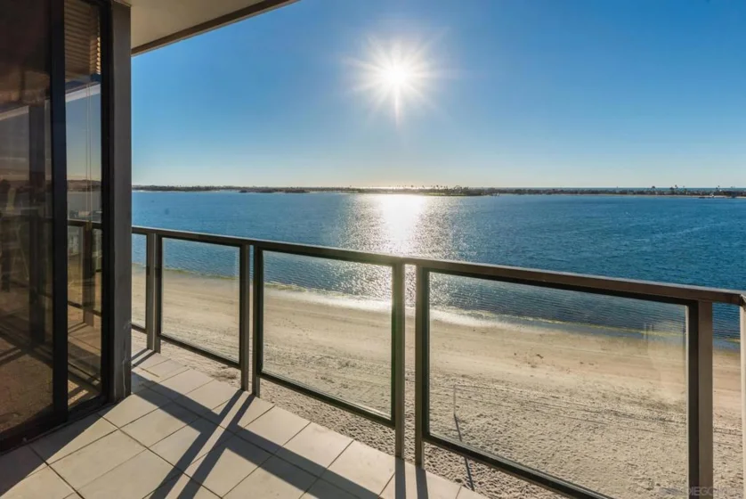 3860 Riviera Drive #501 photo 1