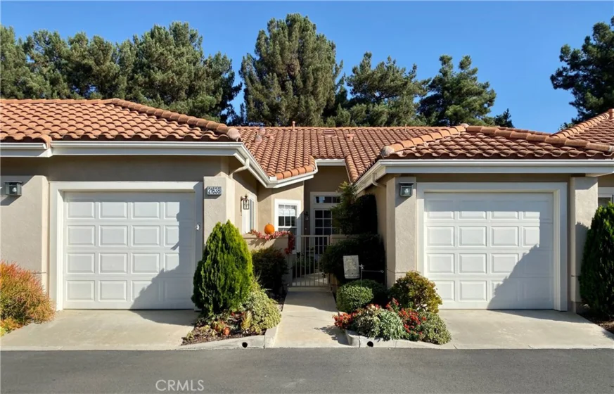21638 Paseo Maravia photo 1
