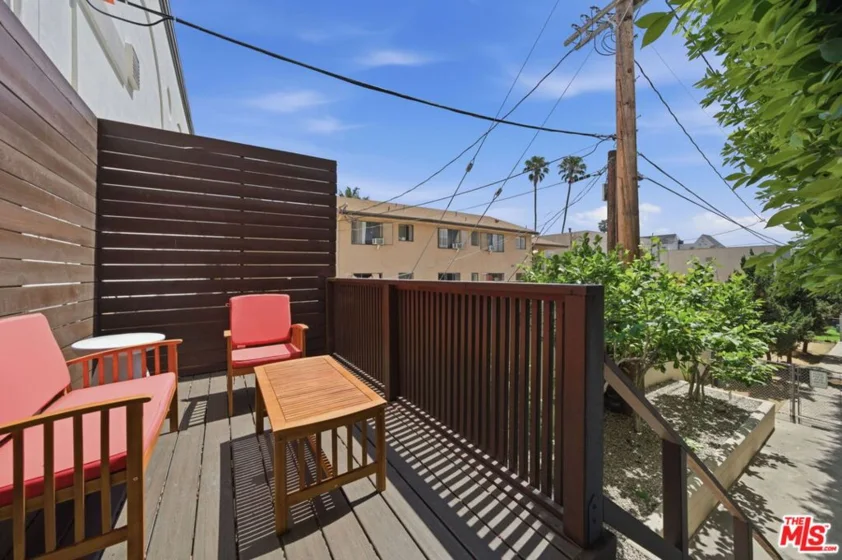 1424 N Crescent Heights Boulevard #49 photo 29