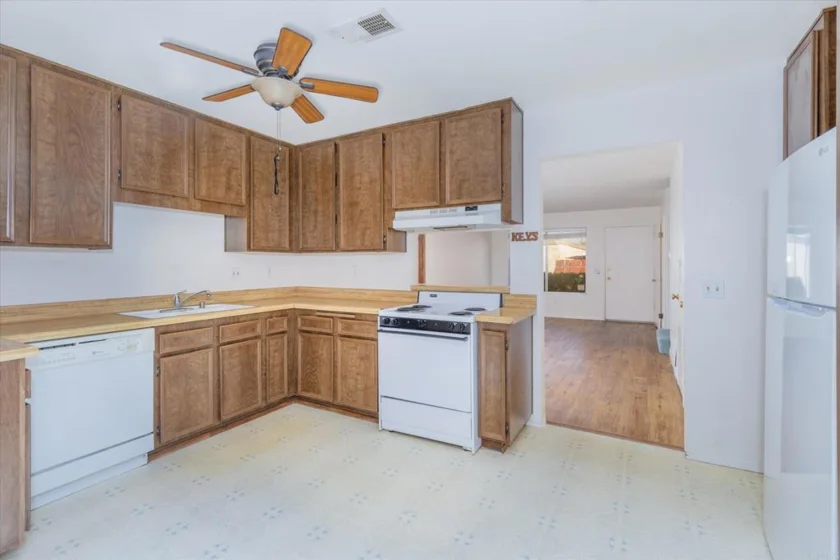 272 Roanoke Road photo 5