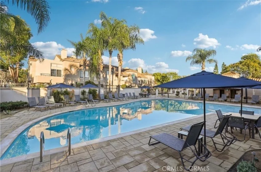 67 Tradewinds photo 31