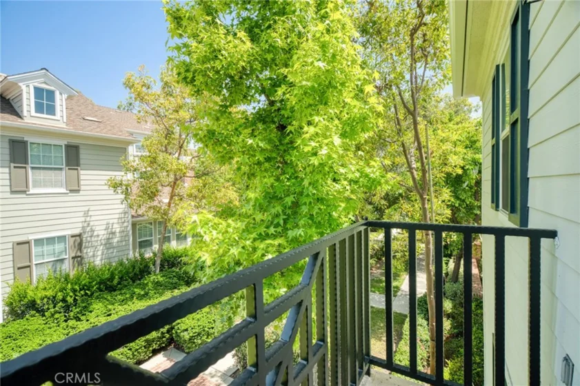 15247 Cambridge Street photo 21