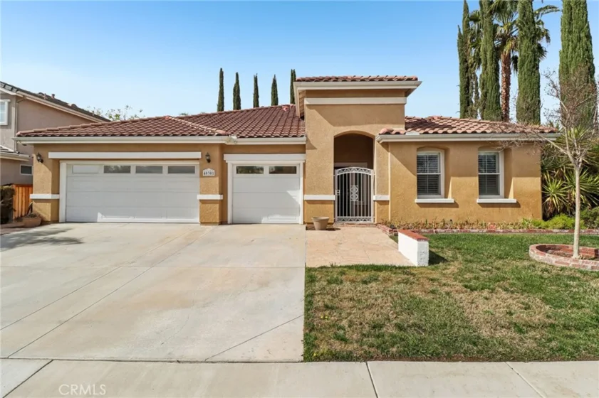40301 Saddlebrook Street photo