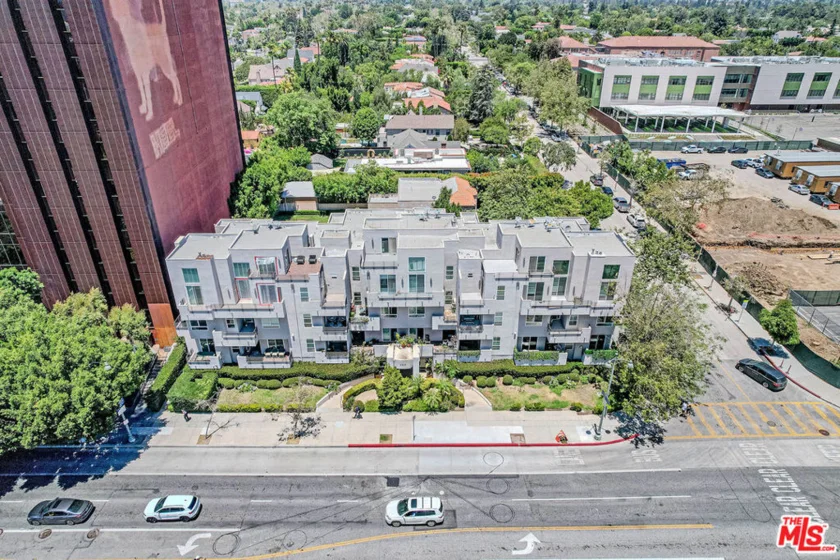 4925 Wilshire Boulevard #302 photo 41