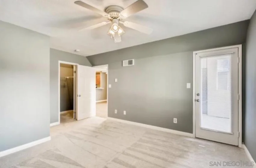 7535 Charmant #207 photo 17