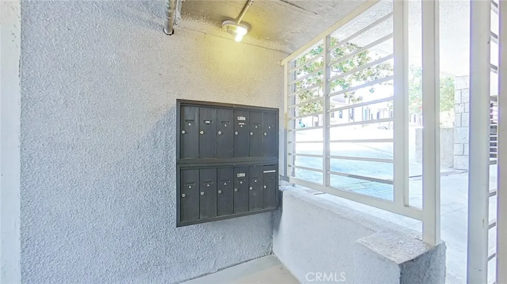 522 W Stocker #6 photo 37