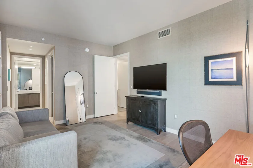 1755 Ocean Avenue #Apt 707 photo 15