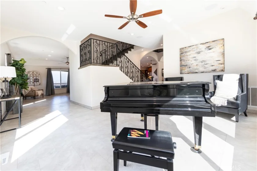 26045 Lucille Circle photo 6
