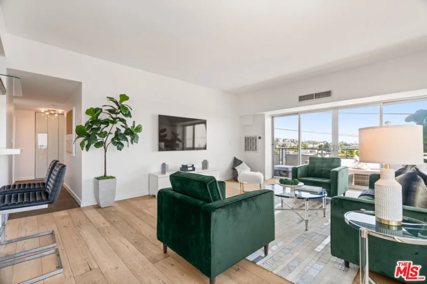 1155 N La Cienega Boulevard #508 photo 24