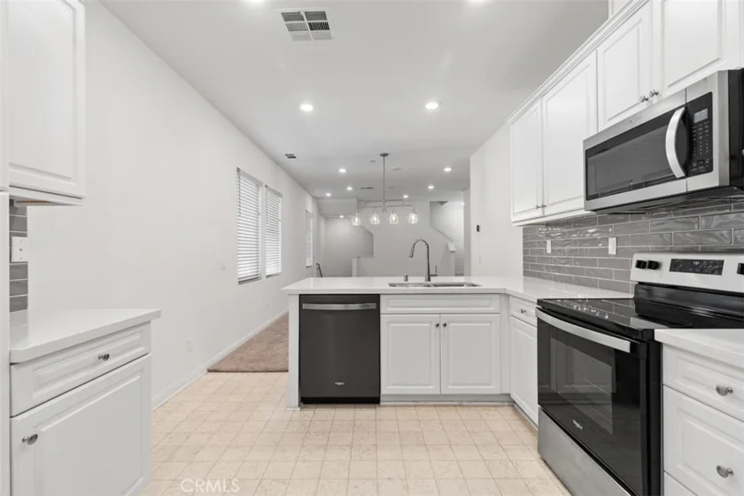 784 N Ethan photo 9