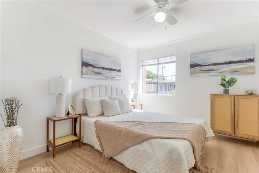 460 Golden Avenue #211 photo 38