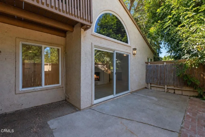 22330 Victory Boulevard #604 photo 12