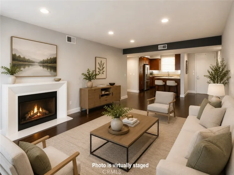 14412 Killion Street #310 photo 3