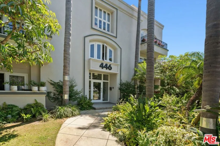 446 San Vicente Boulevard #106 photo 2